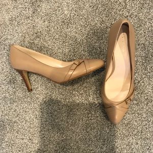 Cole Haan beige pump 7.5B New